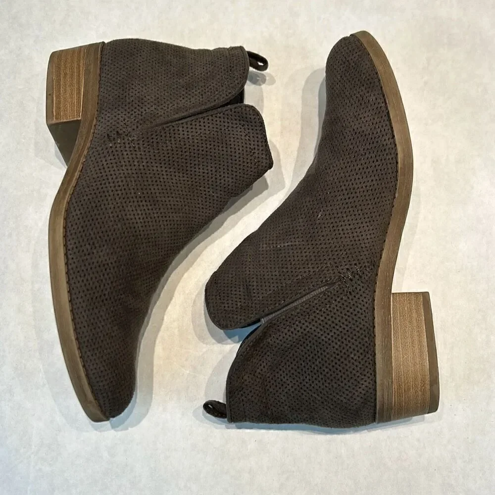 DV Dolce Vita Ankle Chelsea Boots Brown Womens Sz 6
